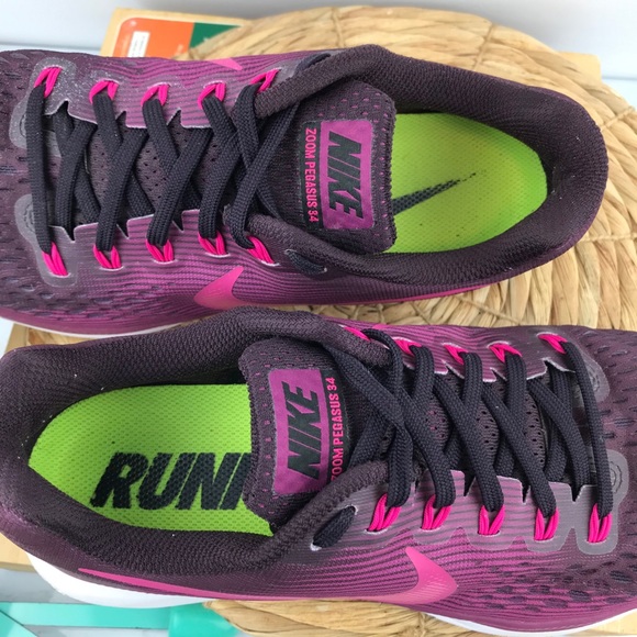 Nike Air Zoom Pegasus 34 Fabric Running Shoe - Picture 6 of 7